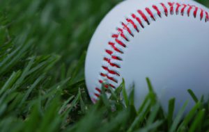 【ドジャースが球団初の連覇】山本２戦連続勝利、大谷も奮闘！優勝特需でスポンサー・株式市場に追い風