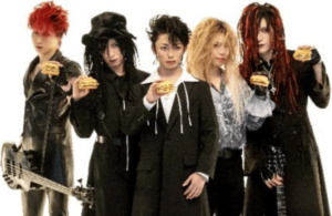 マクドナルド「チーチー」シリーズ販売開始！加藤清史郎がＬＵＮＡ　ＳＥＡ公認コピーバンド「ＬＵＮＡ　ＣＨＥＥ」で熱演