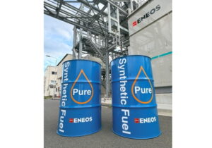 ＥＮＥＯＳ、西日本ジェイアールバス、日野自動車、万博シャトルバスで合成燃料１００％運行を達成