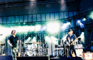 ＷＯＷＯＷ、甲斐バンド５０周年記念ライブ、武道館で「１００万＄ナイト」独占放送・配信